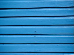 A PAREDE DE MADEIRA AZUL X