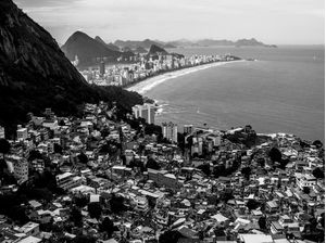 CONTRASTES - A FAVELA, O "ASFALTO" PB