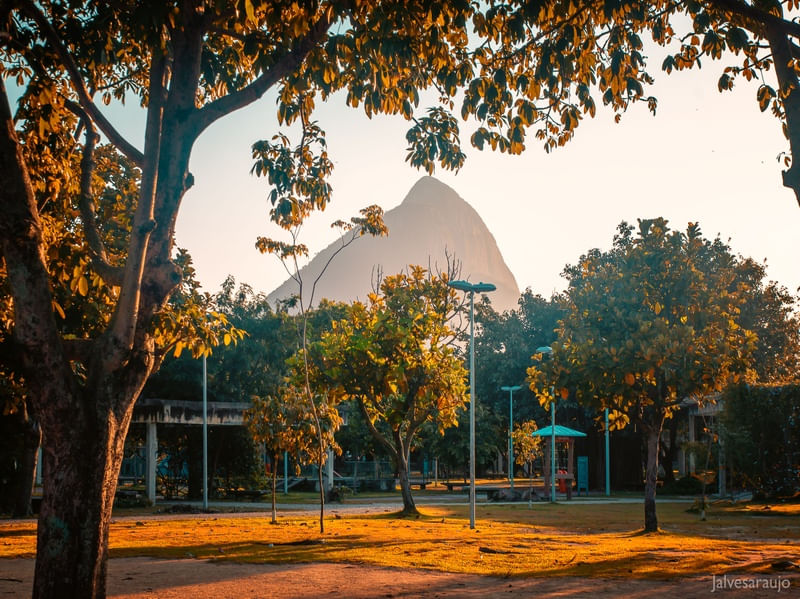 MORRO DOIS IRMÃOS VISTO DO PARQUE