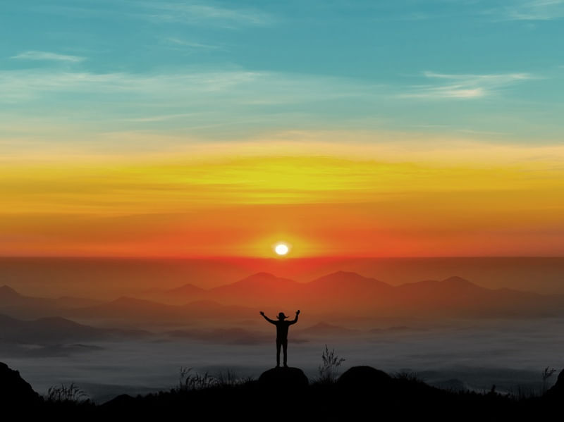 AMANHECER NO PICO TUCUM