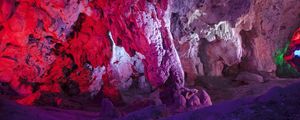 A CAVERNA IV
