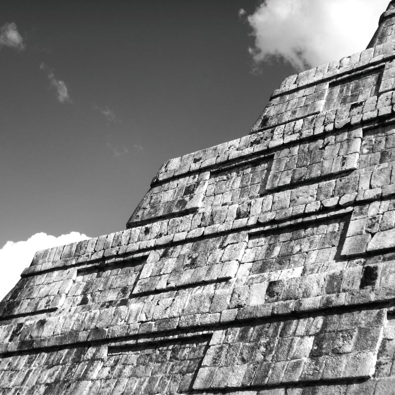 SIDE OF ITZÁ