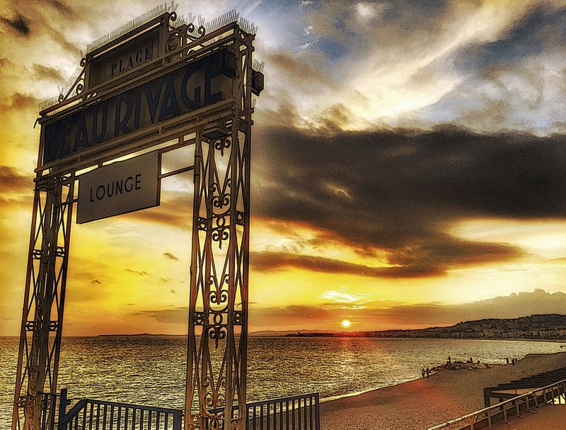 NICE POR DO SOL