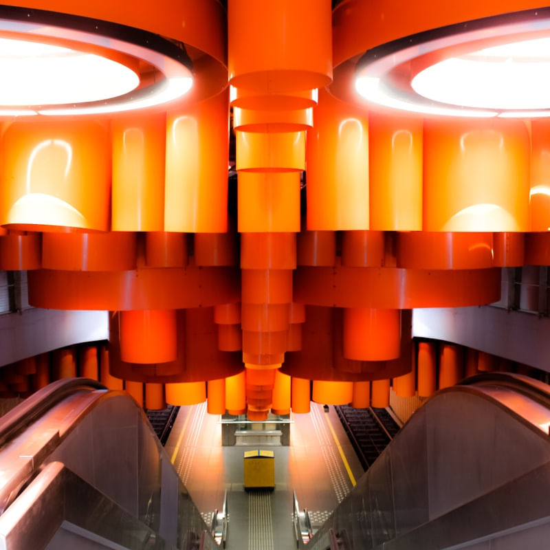 MODERNIDADE NO METRÔ- BRUXELAS