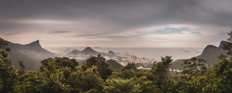 VISTA CHINESA NUBLADA