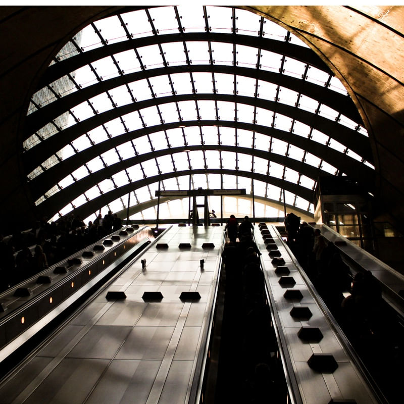 CURVAS EM CANARY WHARF