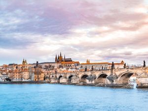 AMAZING PRAGUE
