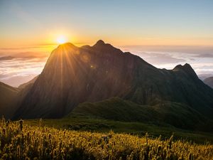 PICO PARANA E O NASCER DO SOL