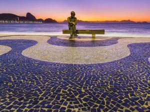 AMANHECER EM COPACABANA COM DRUMOND, RIO DE JANEIRO