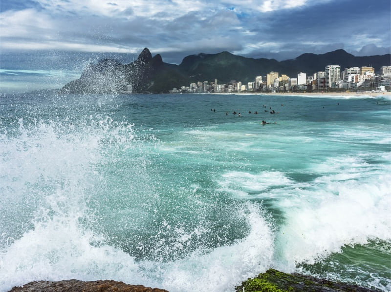 SURFISTAS EM IPANEMA