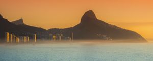 RAIOS DOURADOS EM SÃO CONRADO, RIO DE JANEIRO