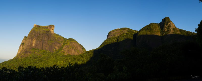PRIMEIROS RAIOS DOURADOS NA PEDRA DA GÁVEA E BONITA, RIO DE JANEIRO