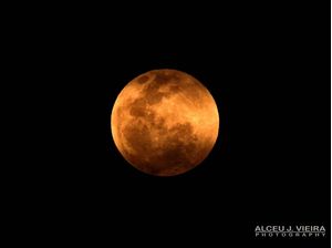 RED MOON