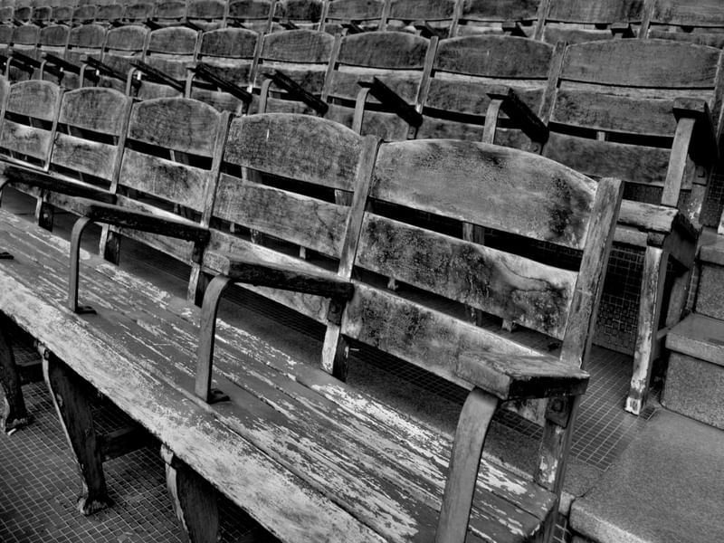CADEIRAS SOLITÁRIAS