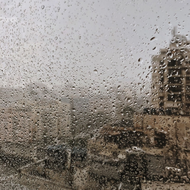 A CHUVA NA JANELA
