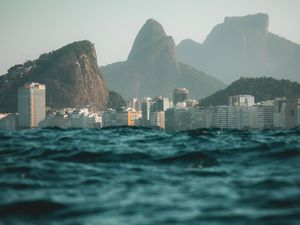 TÃO LONGE
