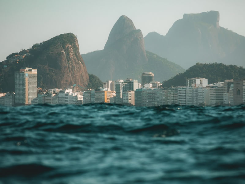 TÃO LONGE