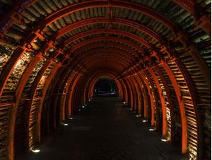 RED TUNEL