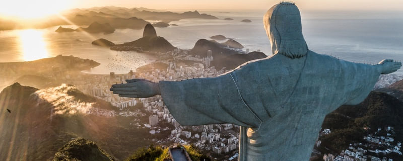 AMANHECER NO CRISTO
