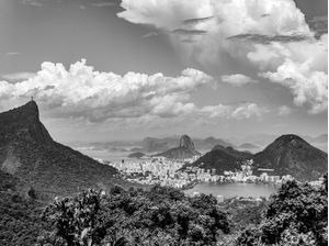 UMA CIDADE DE VOLÚPIAS