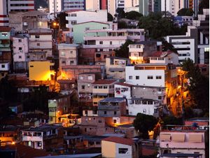 CASAS NO MORRO