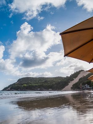 TRÍPTICO PARASOL EM PONTA NEGRA_02
