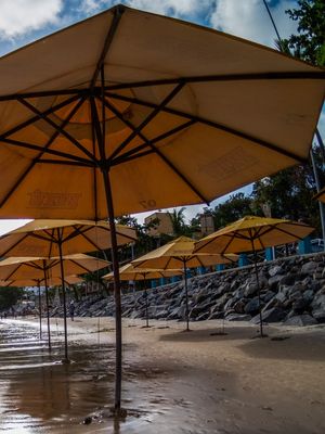TRÍPTICO PARASOL EM PONTA NEGRA_03