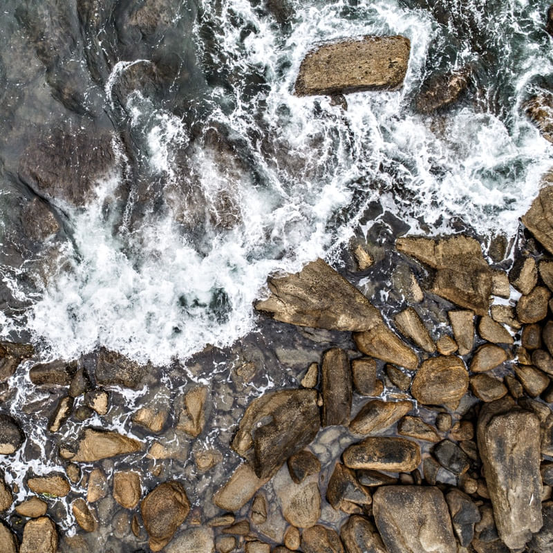 AS PEDRAS E O MAR III