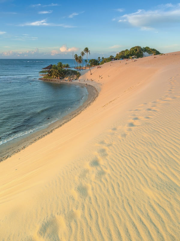 DUNAS NA PRAIA DE GENIPABU