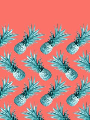 LIVING CORAL PINEAPPLE