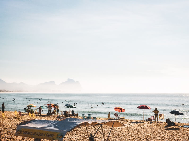 MANHA NA PRAIA DA MACUMBA