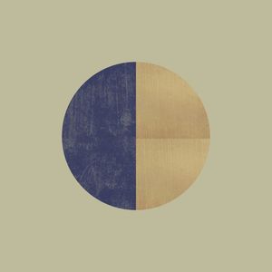 BLACK AND GOLD CIRCLE 06 SQ