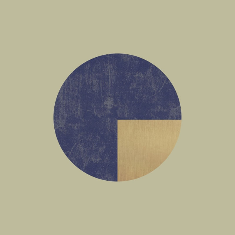 BLACK AND GOLD CIRCLE 07 SQ