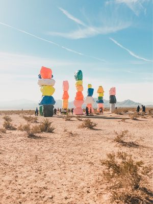 7 MAGIC MOUNTAIN
