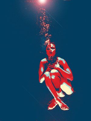 MULHER AO MAR 2