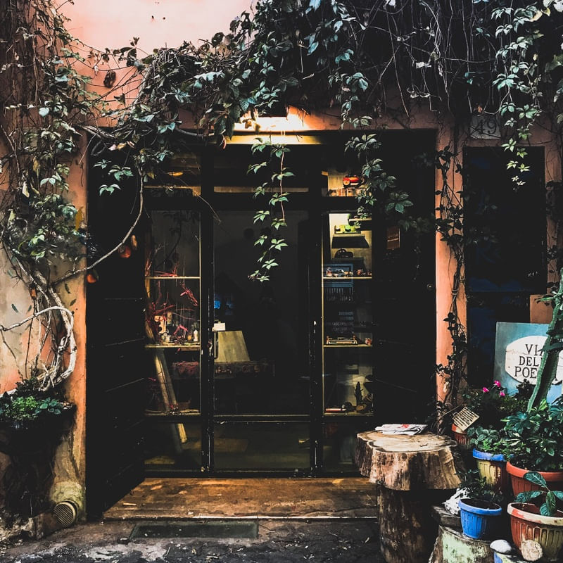 VITRINE
