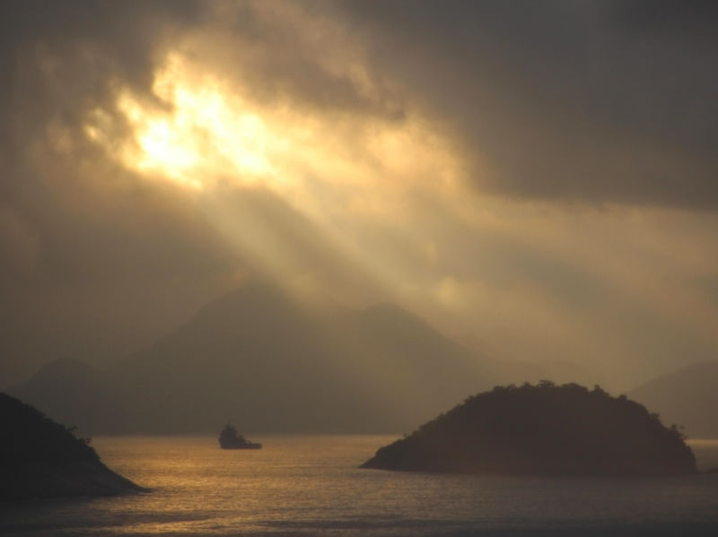AMANHECER DOURADO