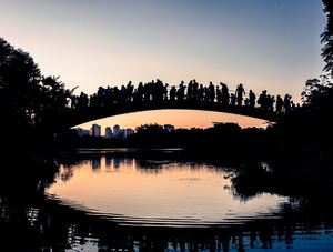 SOBRE A PONTE E PÔR DO SOL