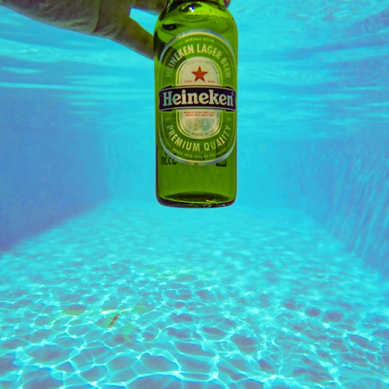 VERÃO E PISCINA