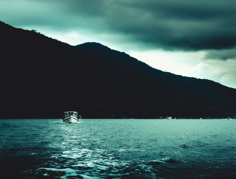 BARCO NA LAGOA DA CONCEIÇÃO