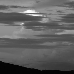 CONTRASTE DE NUVENS 00