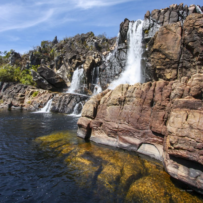 CACHOEIRA NA CHAPADA DOS VEADEIROS