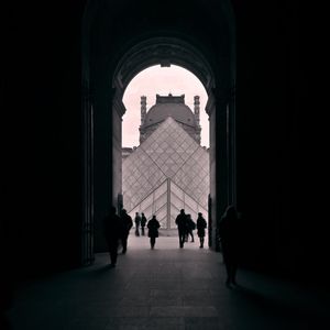 PIRÂMIDES LOUVRE - PARIS