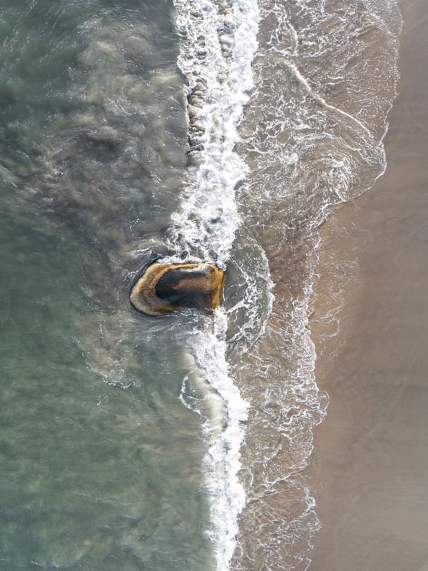 O MAR E AS PEDRAS XXV