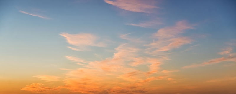 ENTARDECER NO VERÃO