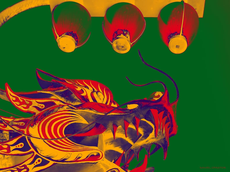 DRAGÃO VERMELHO E AMARELO