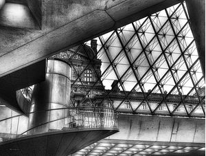 INTERIOR DO LOUVRE 2 PB POSTER