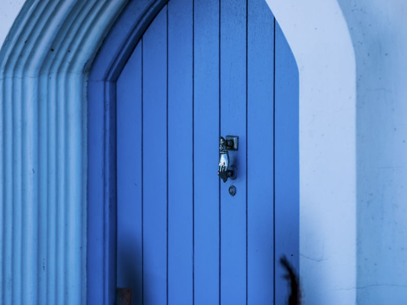 PORTA AZUL BATEDOR PRATA
