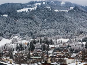 MONTANHAS COM NEVE