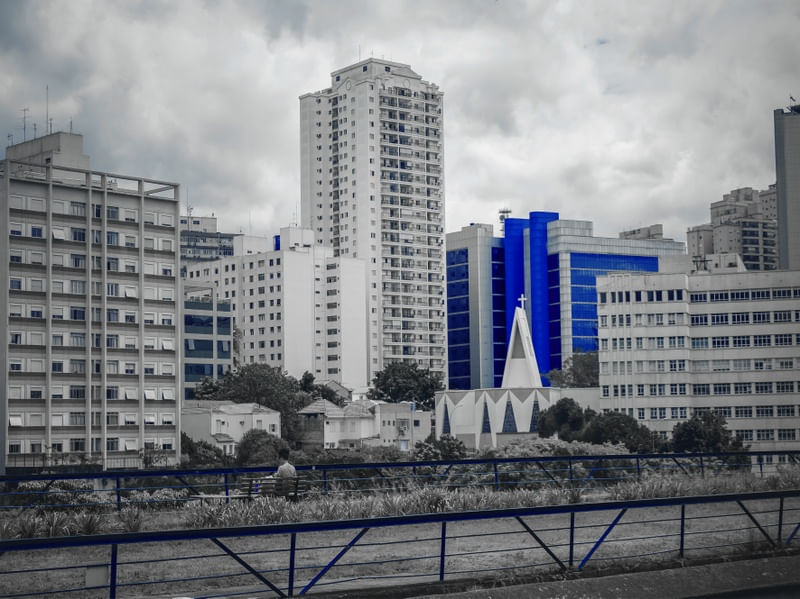 AZUL É A COR LINDA-IGREJA